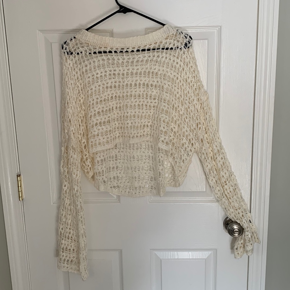 Cropped cream sweater